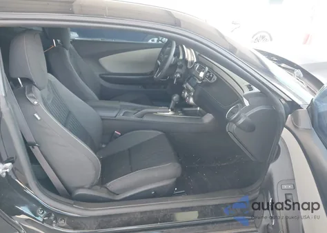 2015 Chevrolet Camaro 2Ls z USA, uszkodzony, nr VIN 2G1FB1E33F9281229